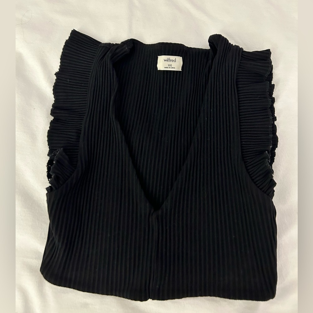 Wilfred Ruffle Crop Top